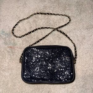 Vintage Whiting and Davis sparkly black and gold crossbody bag
